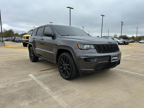 2020 Jeep Grand Cherokee Altitude