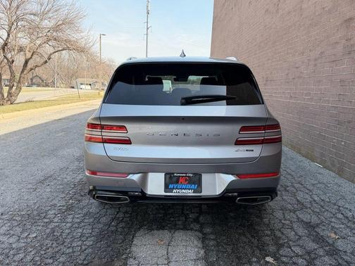 Savile Silver 2023 Genesis GV80 3.5T