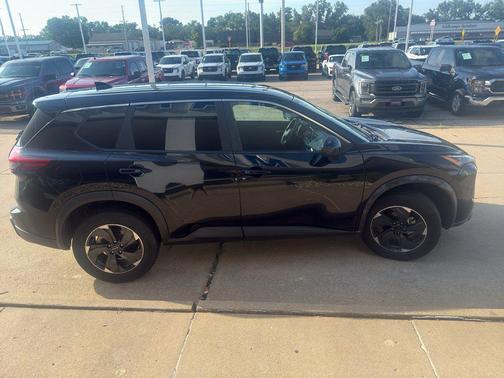 Super Black 2024 Nissan Rogue SV