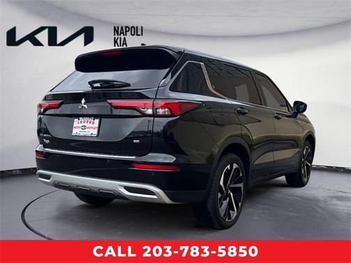 2022 Mitsubishi Outlander SE