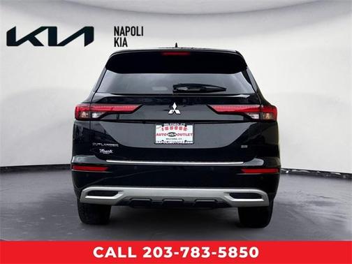 2022 Mitsubishi Outlander SE