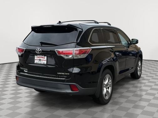 Midnight Black Metallic 2016 Toyota Highlander Limited