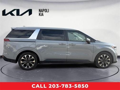 2023 Kia Carnival EX