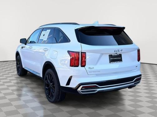 Glacial White Pearl 2023 Kia Sorento SX