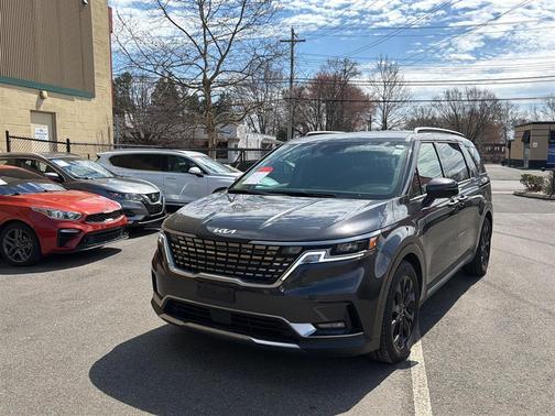 2024 Kia Carnival SX