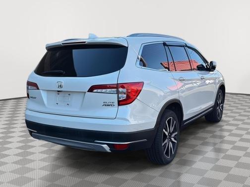 White Diamond Pearl 2019 Honda Pilot Elite