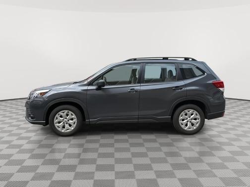 Magnetite Gray Metallic 2024 Subaru Forester