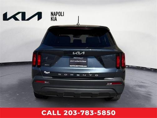 2022 Kia Sorento LX
