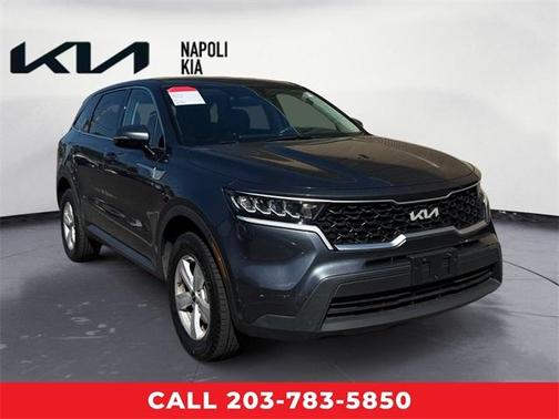 2022 Kia Sorento LX