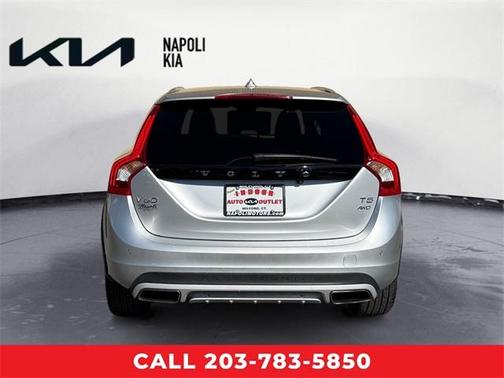 2018 Volvo V60 Cross Country T5