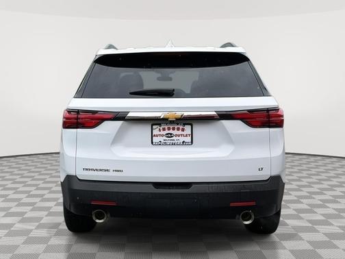 Summit White 2023 Chevrolet Traverse LT Cloth