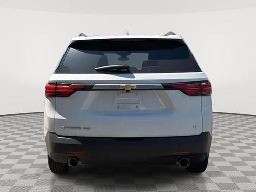 Summit White 2023 Chevrolet Traverse LT Cloth