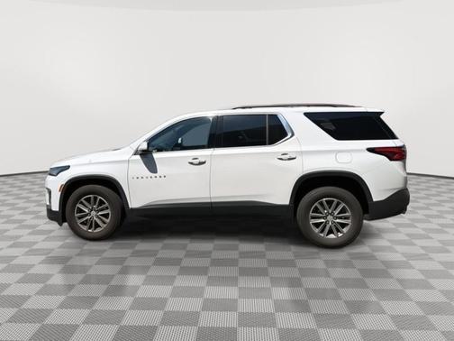Summit White 2023 Chevrolet Traverse LT Cloth