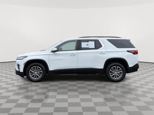 Summit White 2023 Chevrolet Traverse LT Cloth