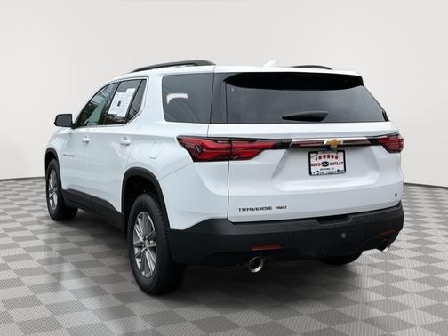 Summit White 2023 Chevrolet Traverse LT Cloth