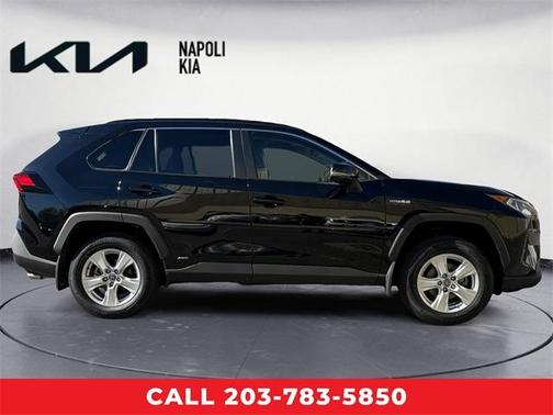 2021 Toyota RAV4 Hybrid XLE