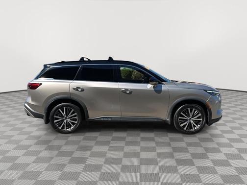 Warm Titanium / Black Obsidian 2022 INFINITI QX60 AUTOGRAPH