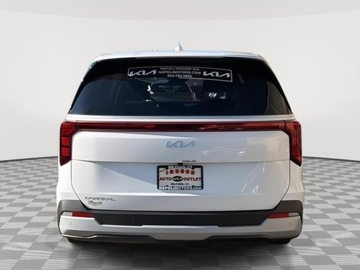 2025 Kia Carnival LX