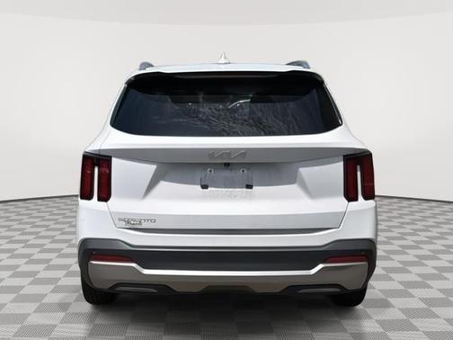 Glacial White Pearl 2024 Kia Sorento S