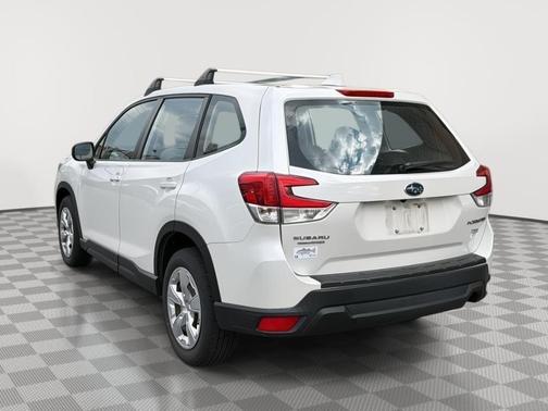 Crystal White Pearl 2021 Subaru Forester