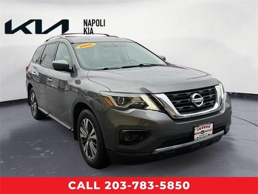 2017 Nissan Pathfinder S
