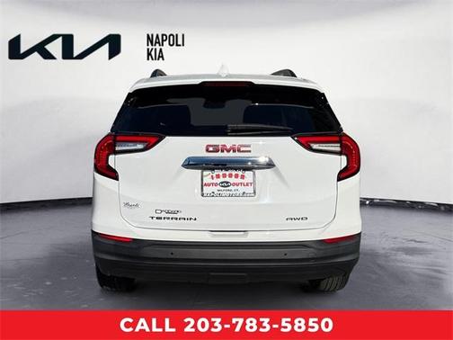 2022 GMC Terrain SLE