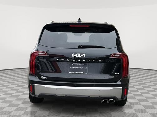 Ebony Black 2023 Kia Telluride S