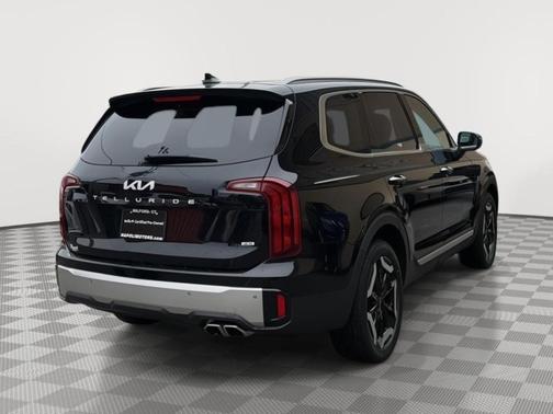 Ebony Black 2023 Kia Telluride S