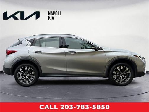 2018 INFINITI QX30 Luxury