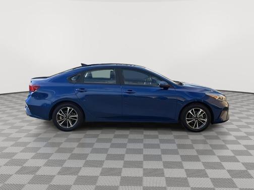 Deep Sea Blue 2023 Kia Forte LXS