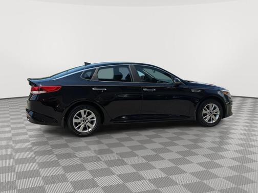 Ebony Black 2016 Kia Optima LX