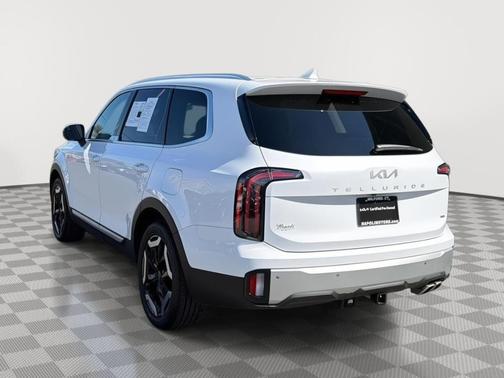 Glacial White Pearl 2024 Kia Telluride EX