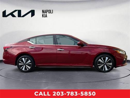 2022 Nissan Altima 2.5 SV