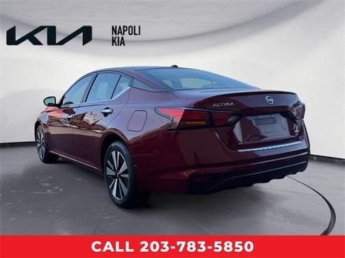 2022 Nissan Altima 2.5 SV
