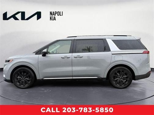 2022 Kia Carnival SX
