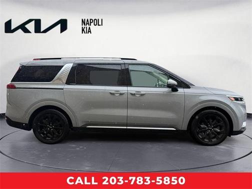 2022 Kia Carnival SX