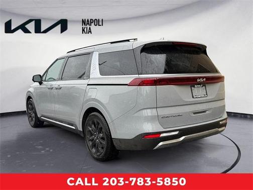 2022 Kia Carnival SX