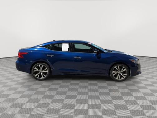 Gray 2016 Nissan Maxima 3.5 SL