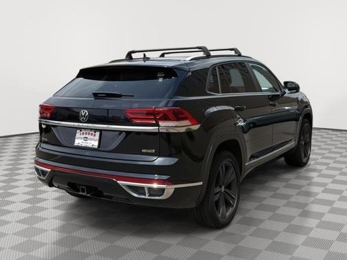 Deep Black Pearl Effect 2020 Volkswagen Atlas Cross Sport 3.6L V6 SE w/Technology R-Line