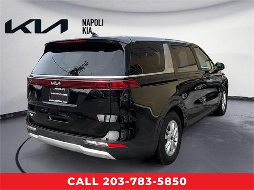 2023 Kia Carnival LX