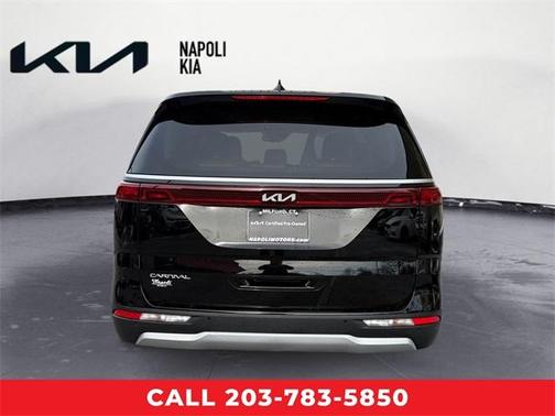 2023 Kia Carnival LX