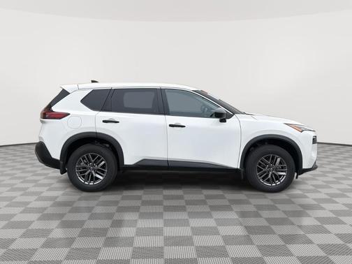 Glacier White 2022 Nissan Rogue S