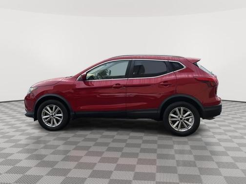 Palatial Ruby 2017 Nissan Rogue Sport SV