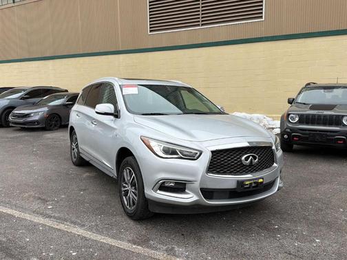 2018 INFINITI QX60 Base