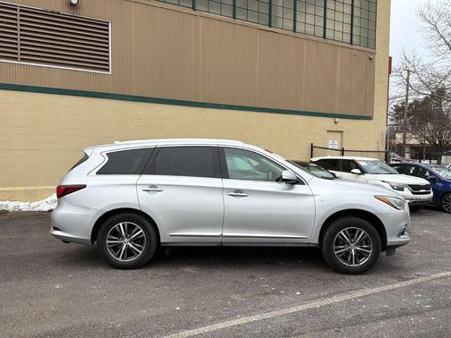 2018 INFINITI QX60 Base