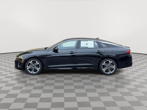 Ebony Black 2024 Kia K5 EX