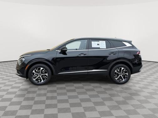 Ebony Black 2025 Kia Sportage EX
