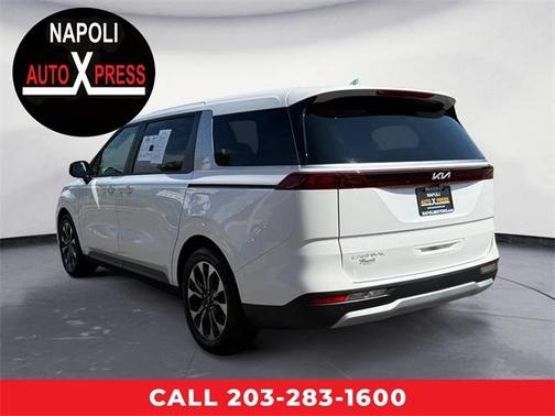 2024 Kia Carnival EX