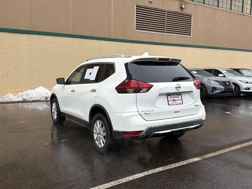 2020 Nissan Rogue SV