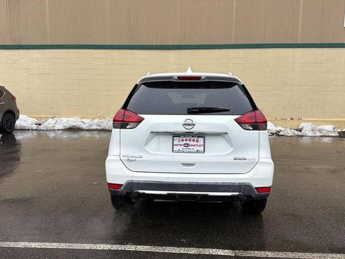 2020 Nissan Rogue SV